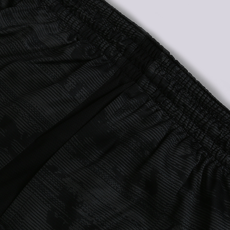 мужские черные шорты Nike Dry Elite Kyrie Printed Basketball Shorts 891765-060 - цена, описание, фото 3